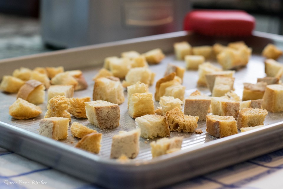 Homemade Breadcrumbs - Queen Bee's Kitchen